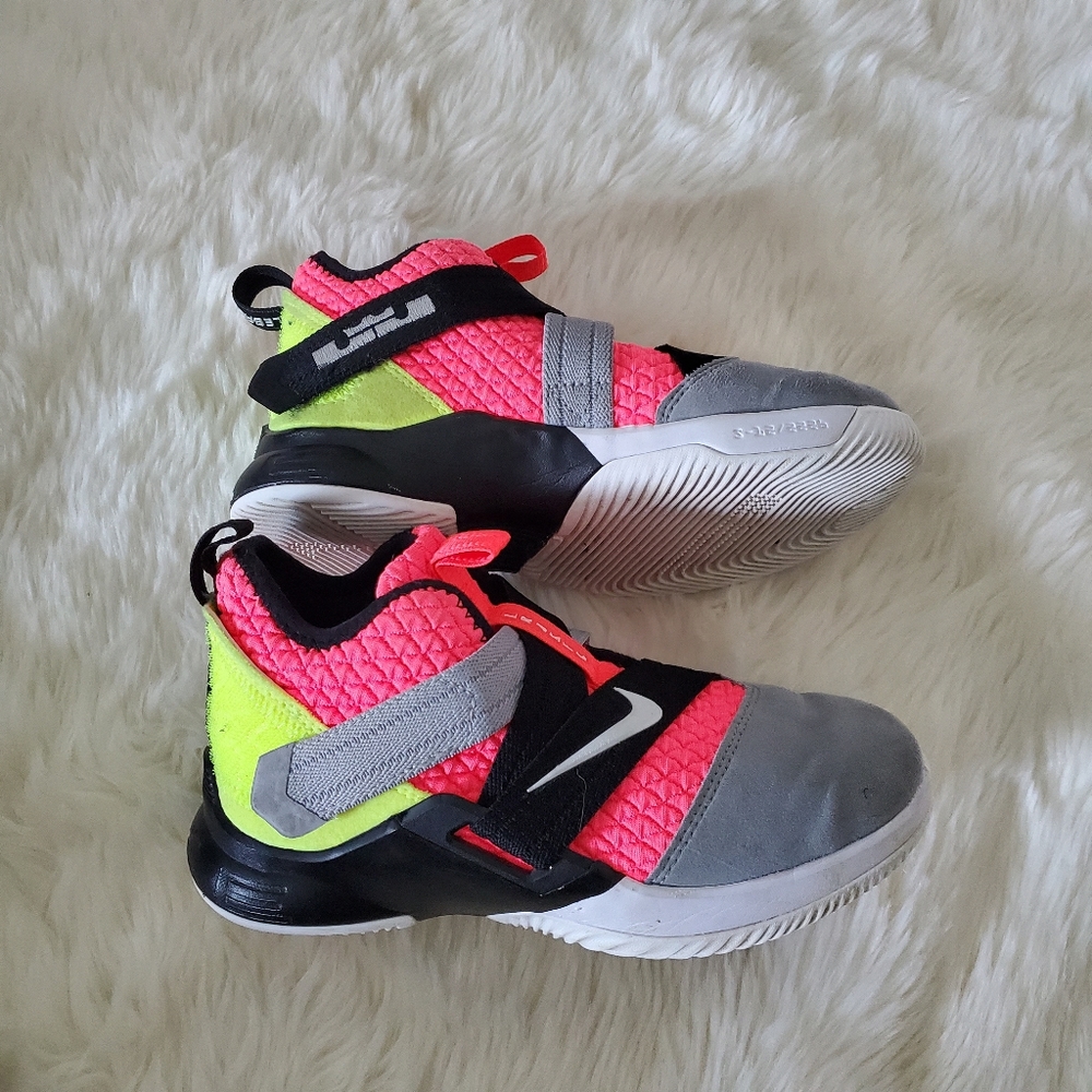 Nike Lebron Soldier XII SFG Hot Lava/White/Black